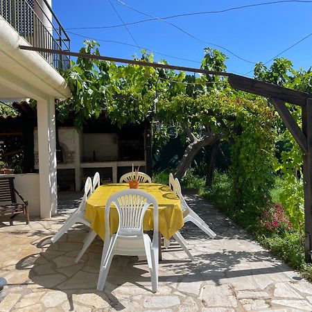 Bas De Villa Avec Acces Piscine Pres De Nice Cannes Monaco Carros Exterior photo